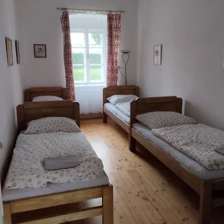 Zámek Dobrohoř Aparthotel *
