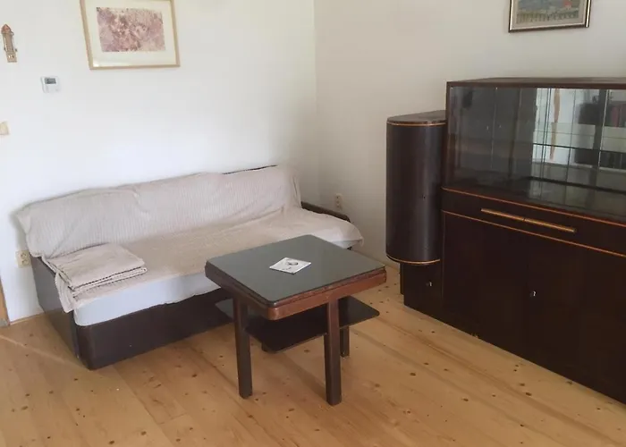 Zámek Aparthotel 4*